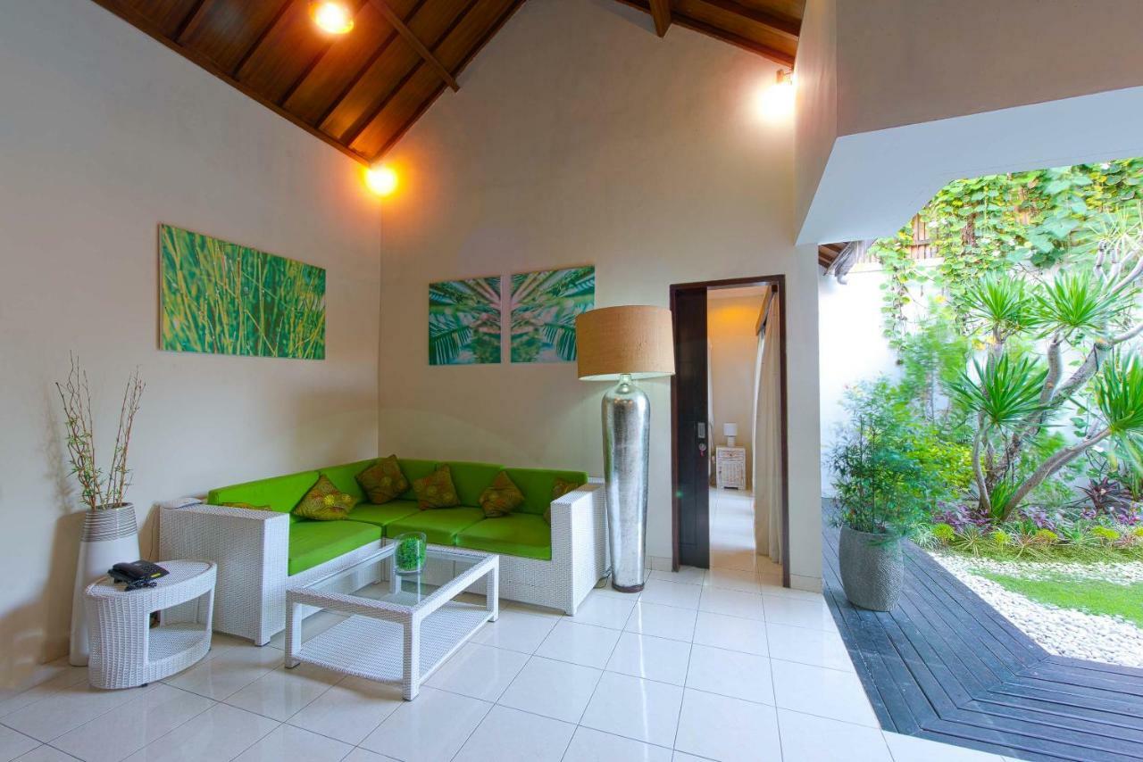 Villa Enjoy - Seminyak Center Bagian luar foto